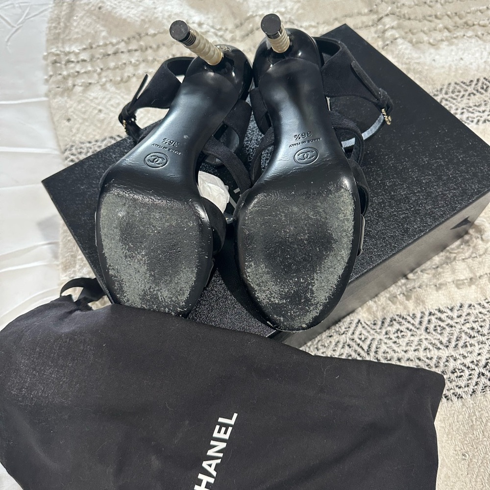 Authentic Discontinued & Rare Chanel Buckle Suede Upper Heels size 36.5 - Picture 6 of 8